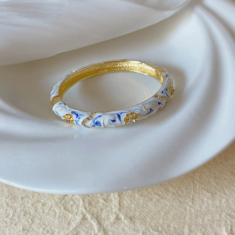 Charms | Vintage Dutch Bangle