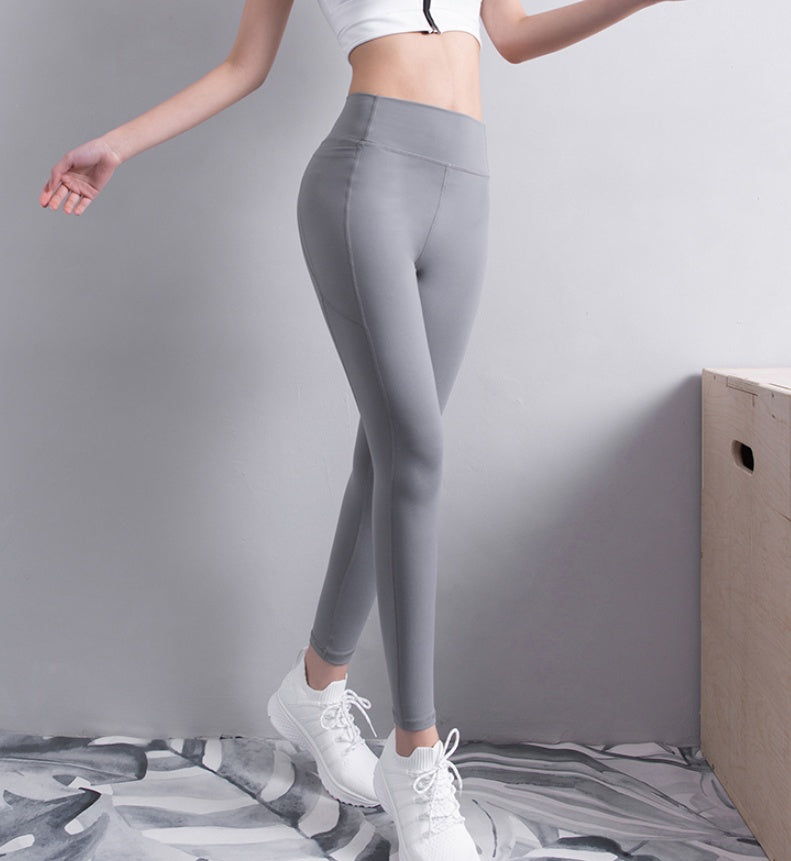 Nylon | Activewear with pockets