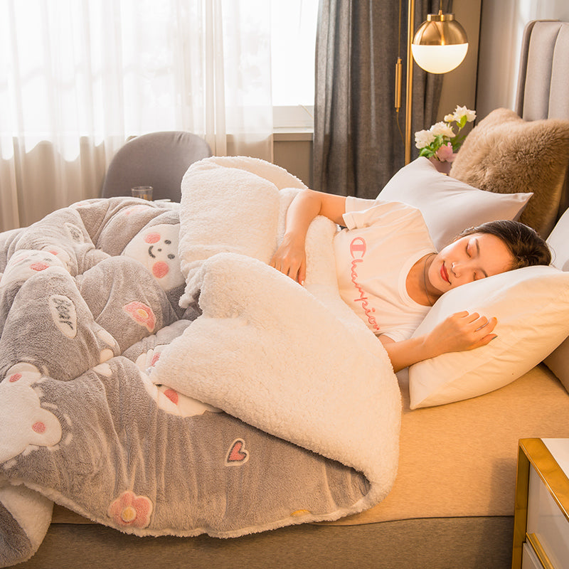 Home | Milk Cashmere Quilt