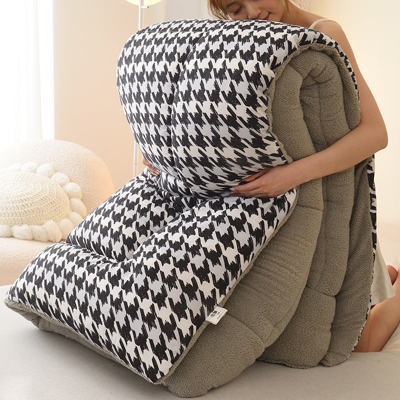 Home | Lambswool Winter Quilt