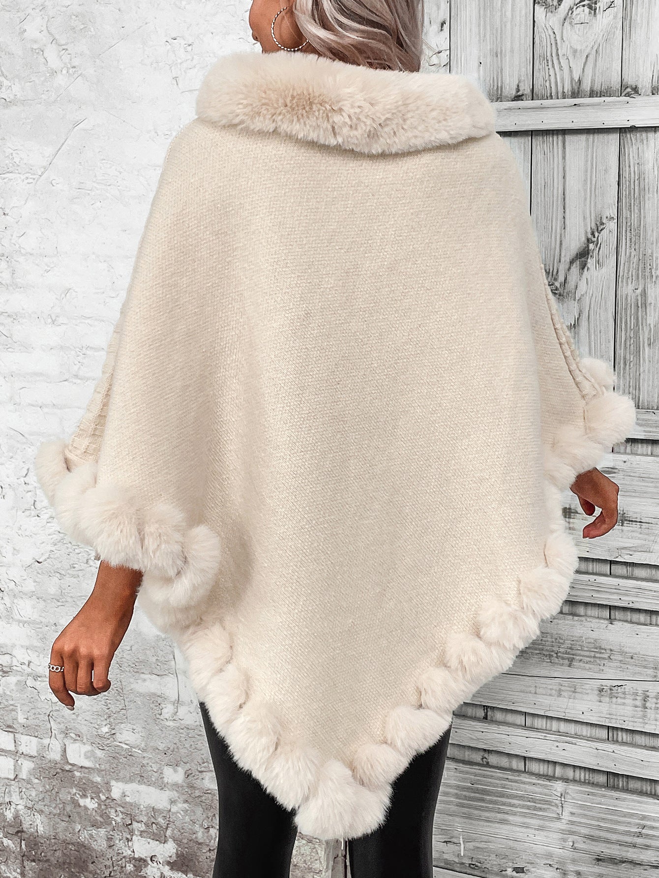 Equestrian | Beige Hemp Shawl