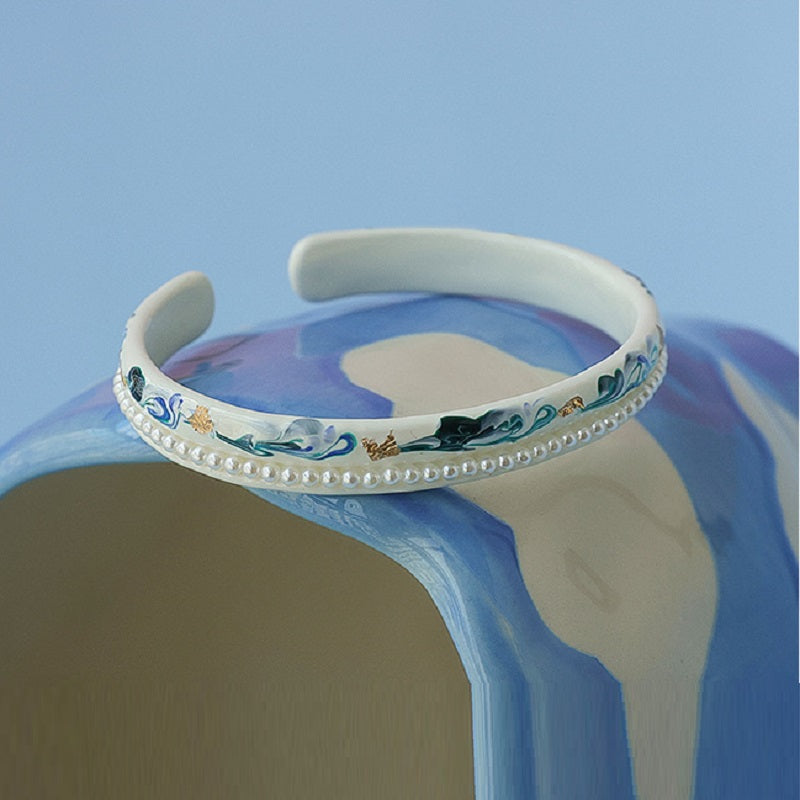Charms | Dutch Bangle