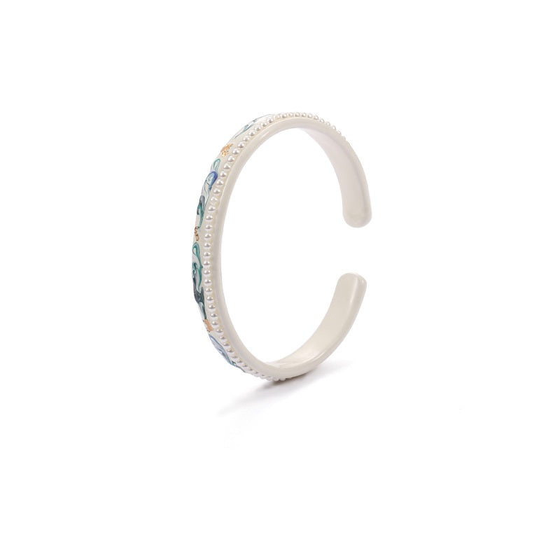 Charms | Dutch Bangle