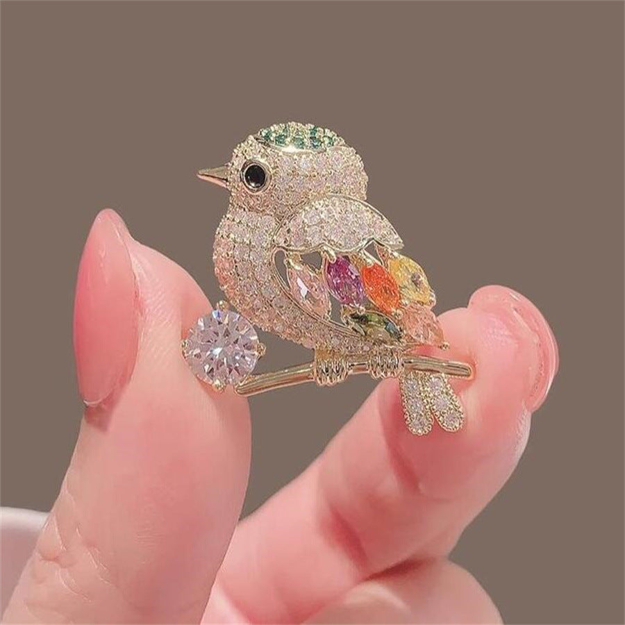 Magpie Brooch