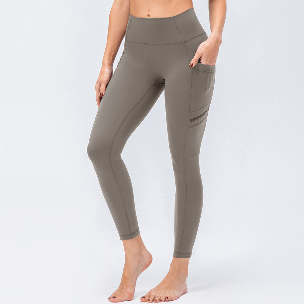 activewear pants with pockets
