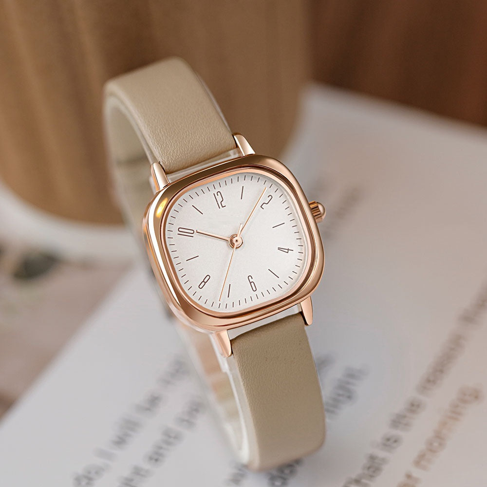Esther - old fashion leather watches