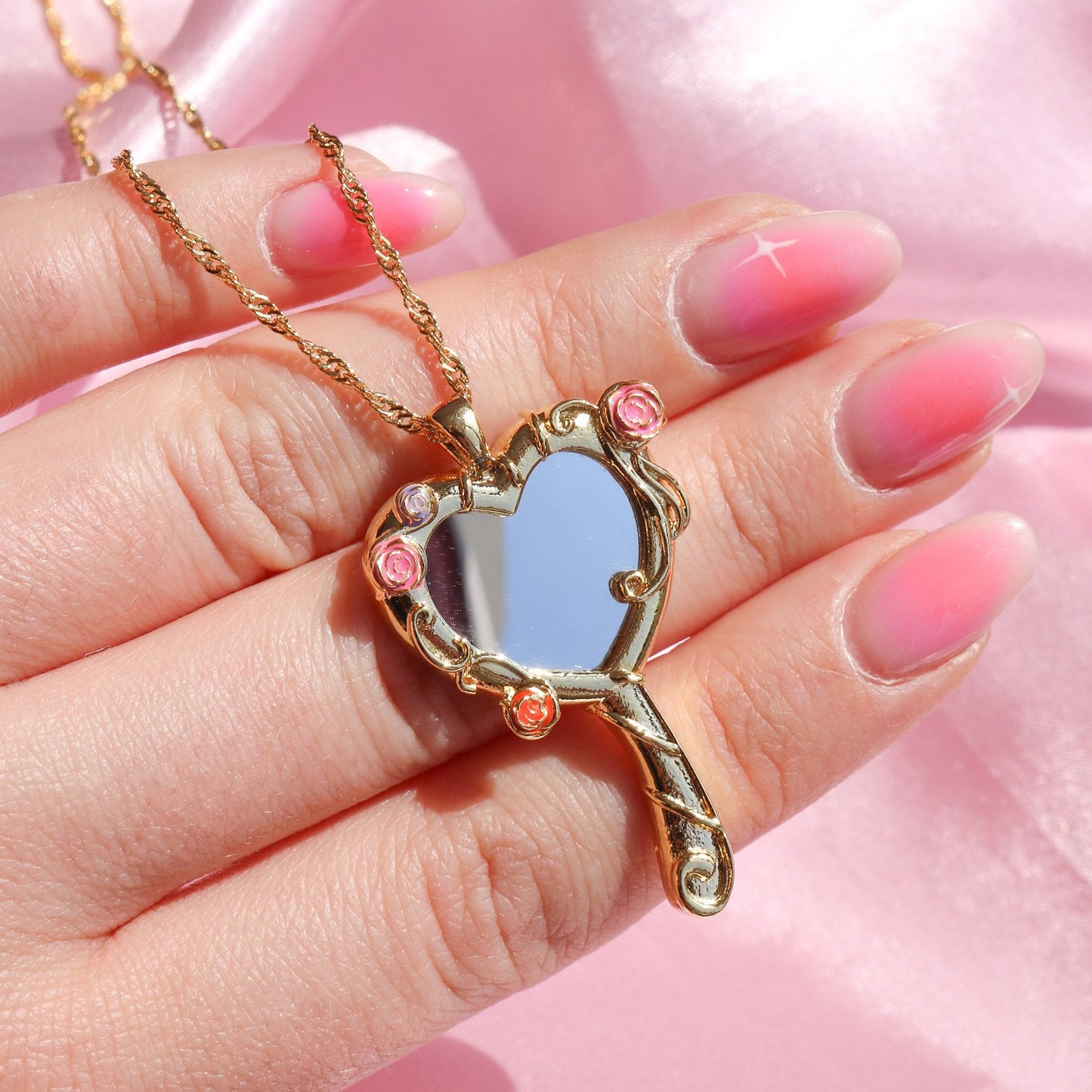 barbie princess mirror necklace