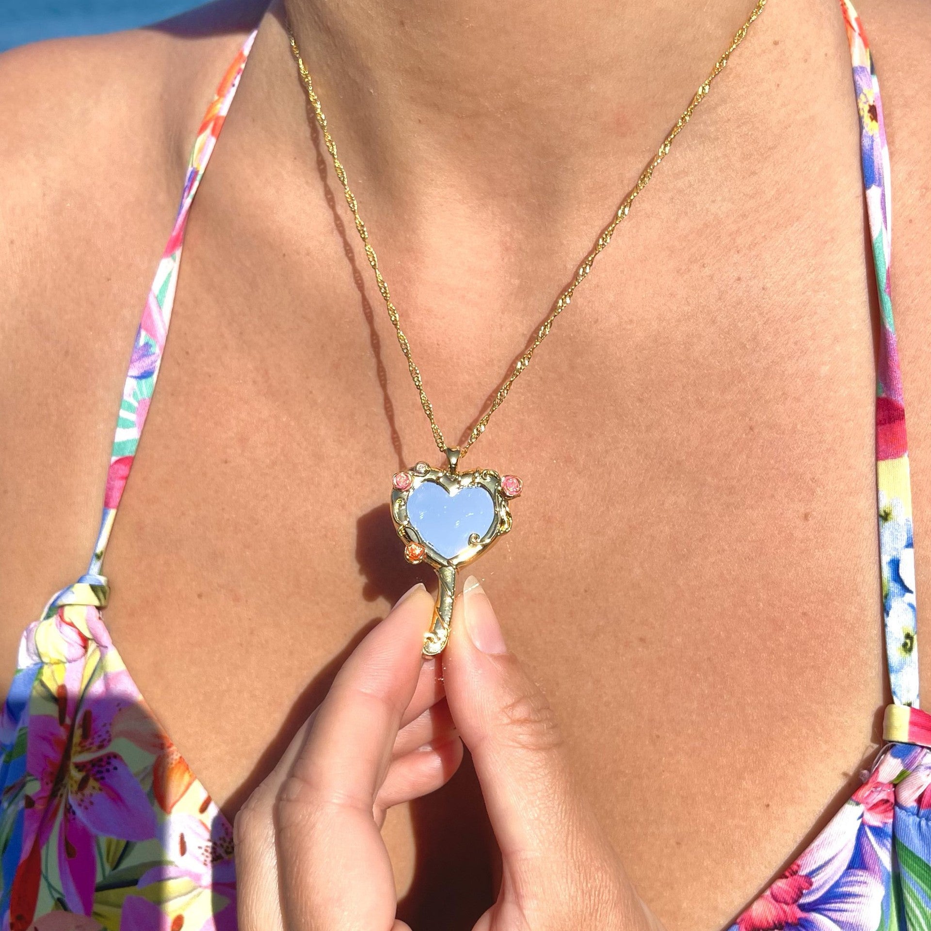 barbie princess mirror necklace