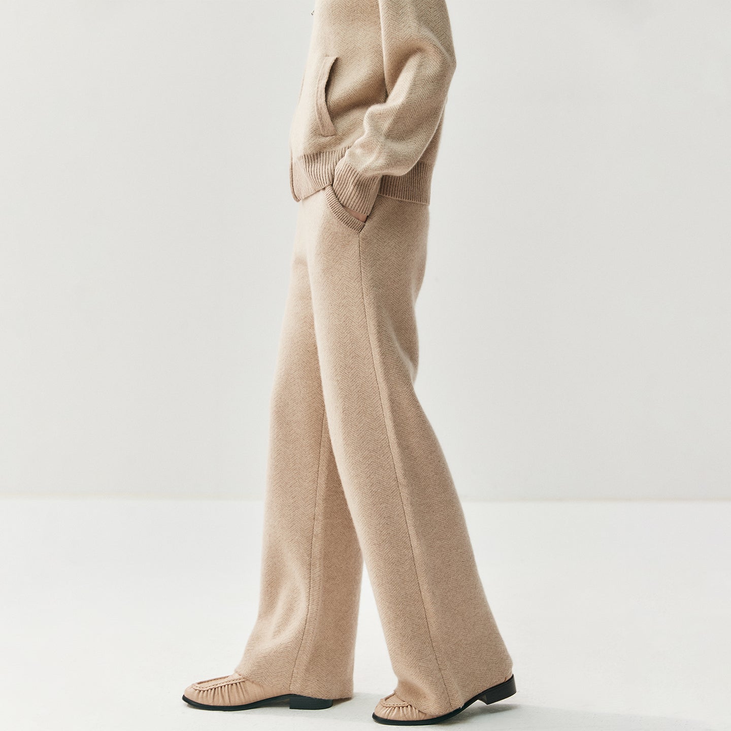 beige cashmere set