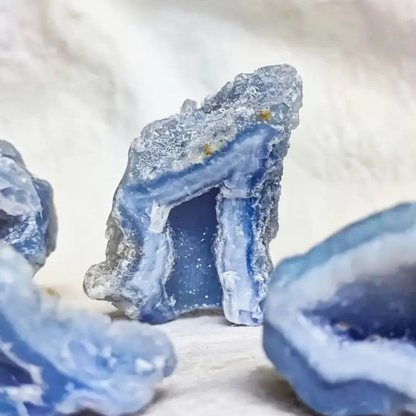 blue lace agate ore