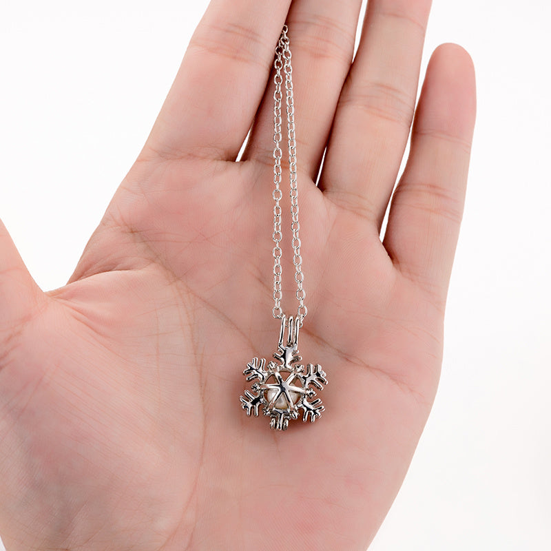 Luminary | Snowflake necklace