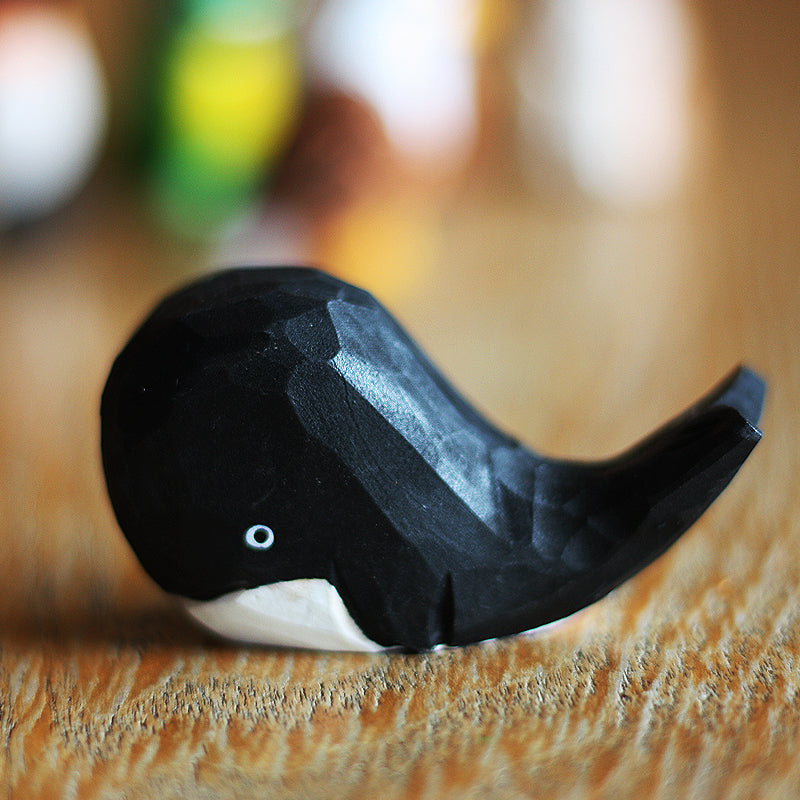 mini dolphin woodcarving