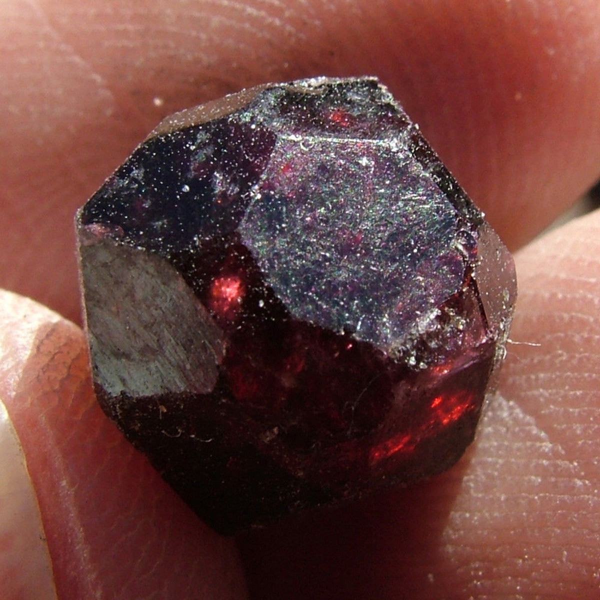 natural red garnet
