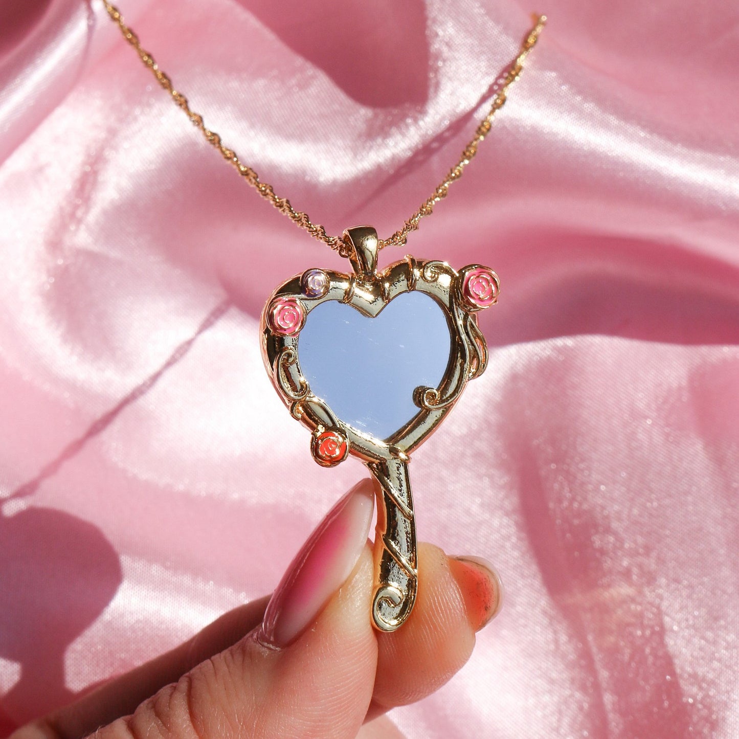 barbie princess mirror necklace