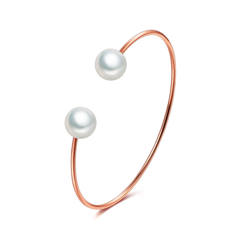 pearl bracelet